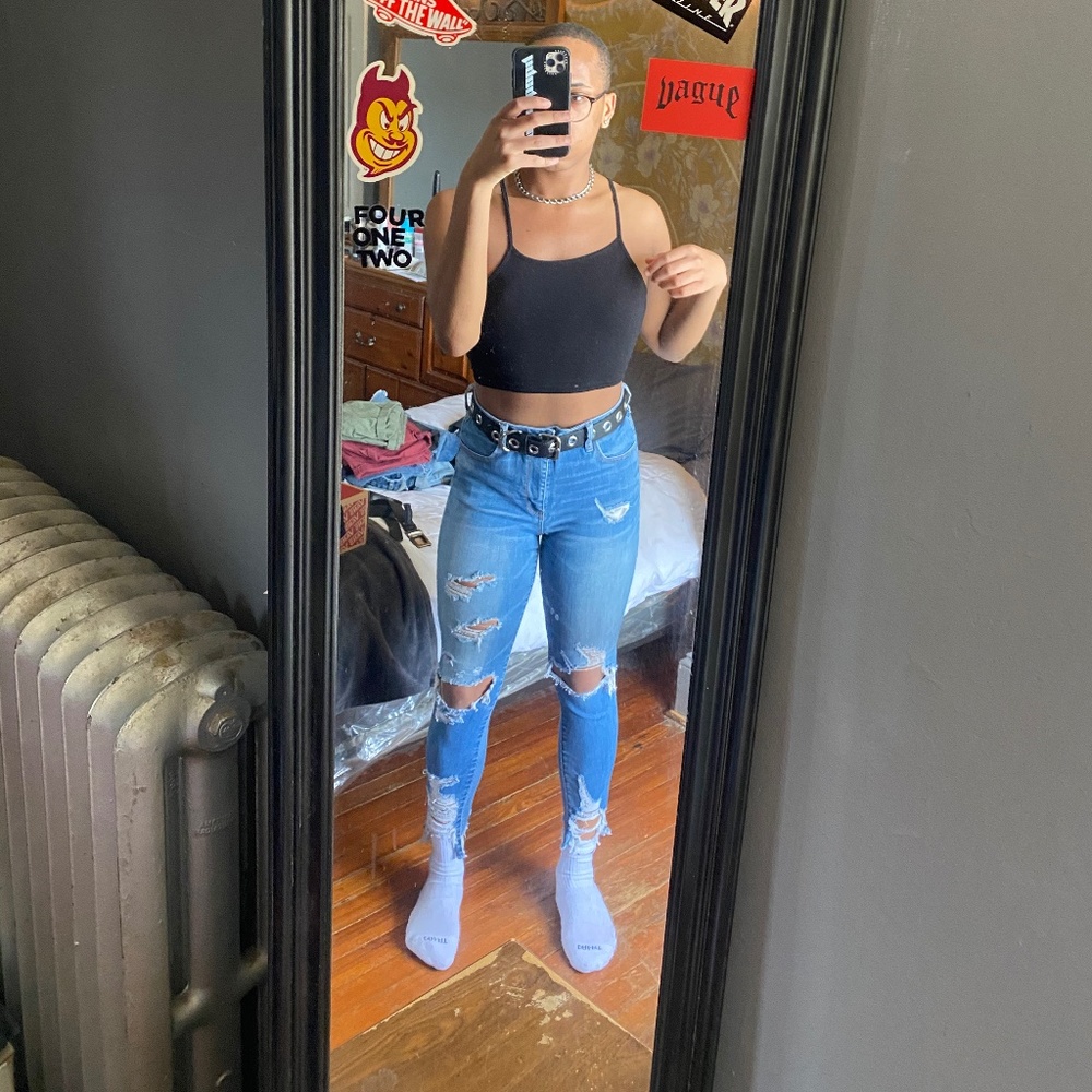 American Eagle Distressed Jeans